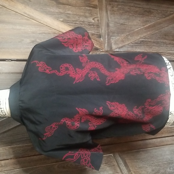 Silver Point-Retro Dragon Button Up Shirt-Size Medium - Picture 8 of 12